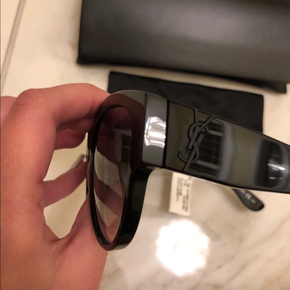 🔥NEW YSL BEST SELLER SUNGLASSES 🔥 - Picture 10 of 15